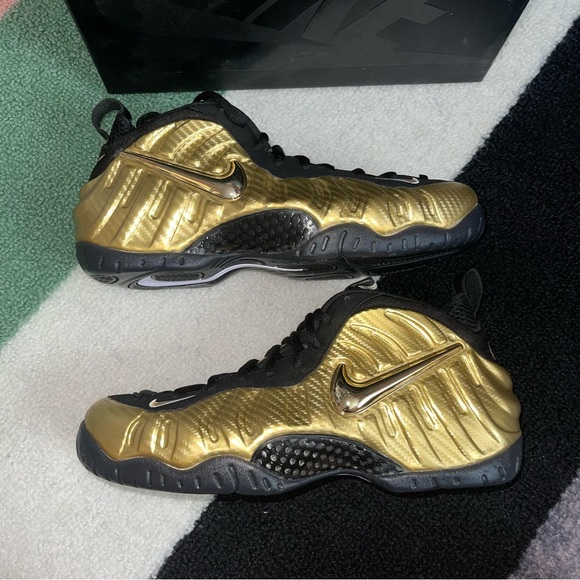 👟 11.5 Men’s Nike Air Foamposite Pro Metallic Gold Black - Picture 2 of 11